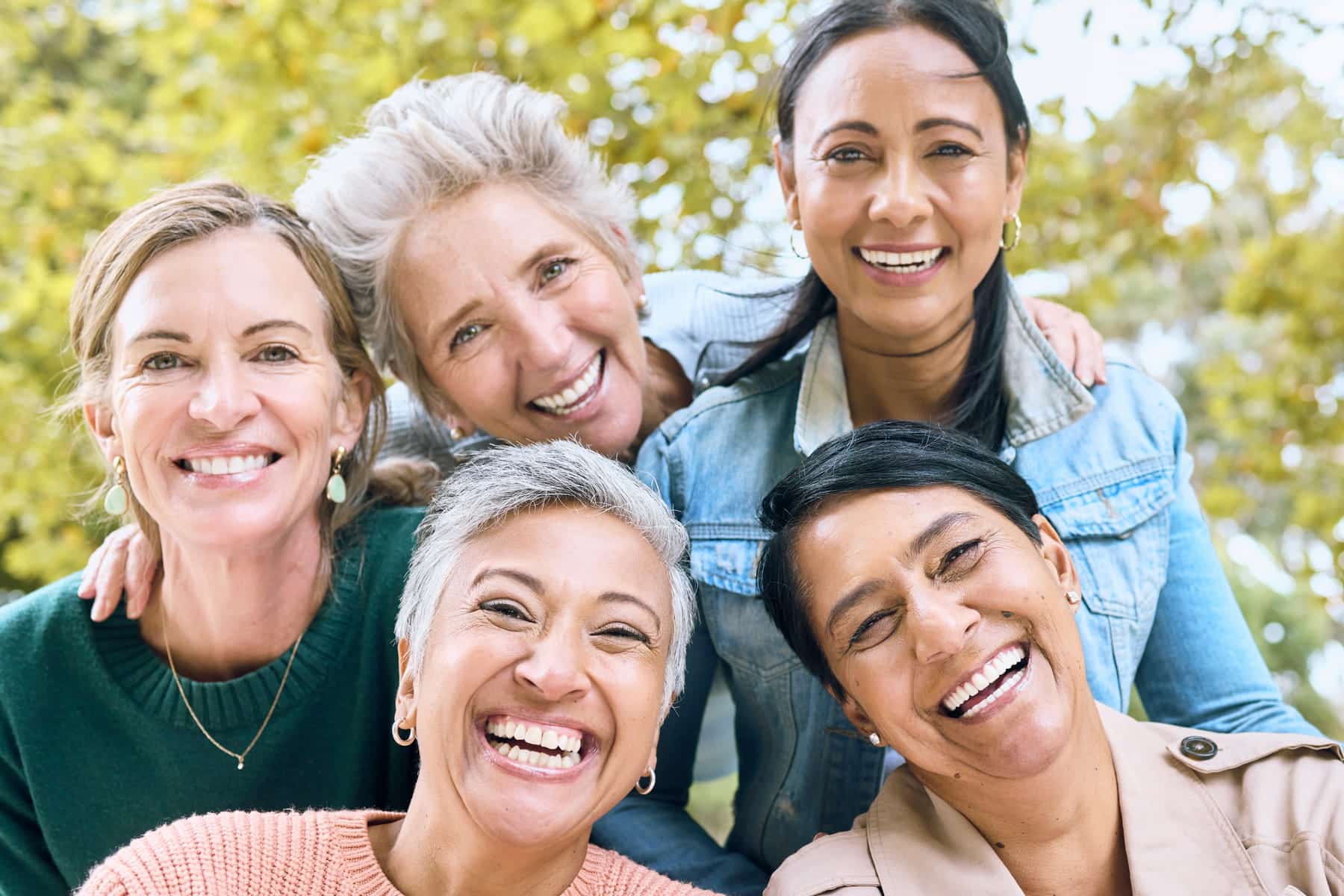 Patients happy with their no-prep veneers from Pristine Dental Care in Auburn Hills MI